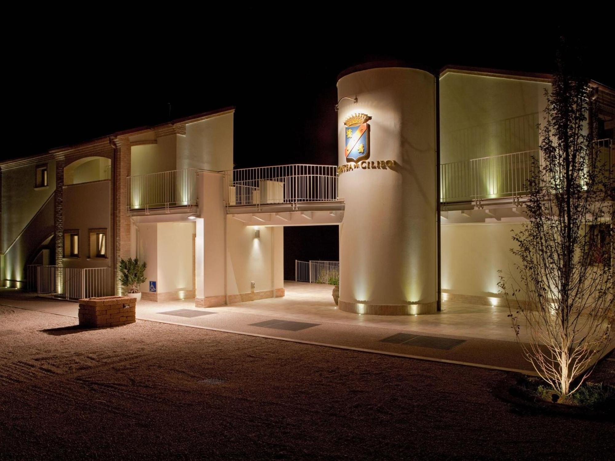 Holiday Resort Contea Dei Ciliegi Pedaso Exterior foto